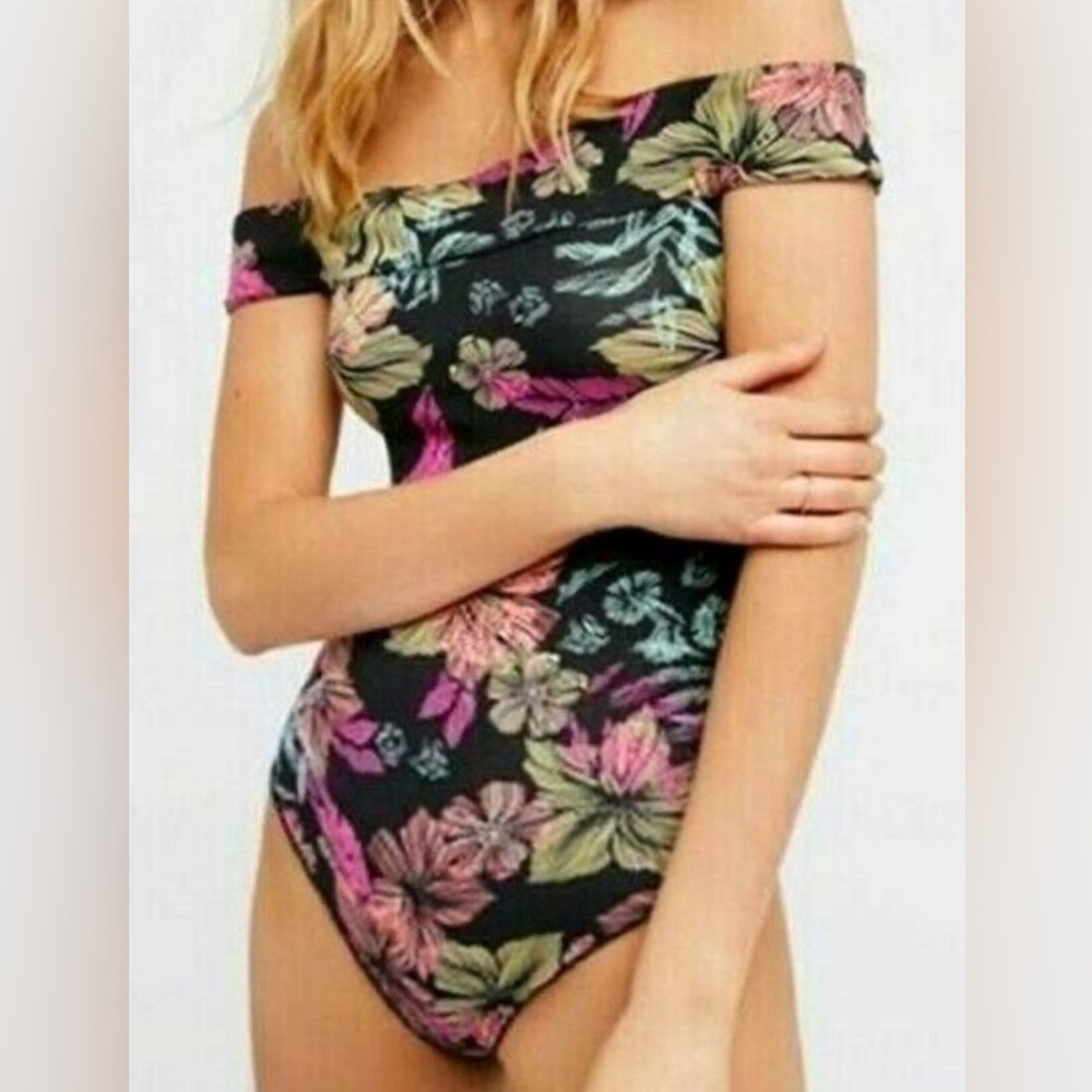 NWT Free People Off the Shoulder bodysuit size S